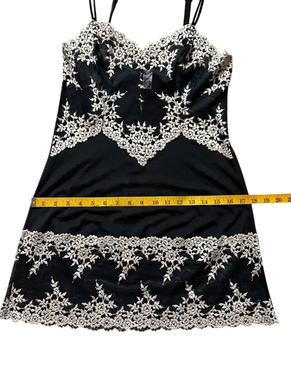 Wacoal EUC Embrace Lace Chemise in Black and Cream Size M